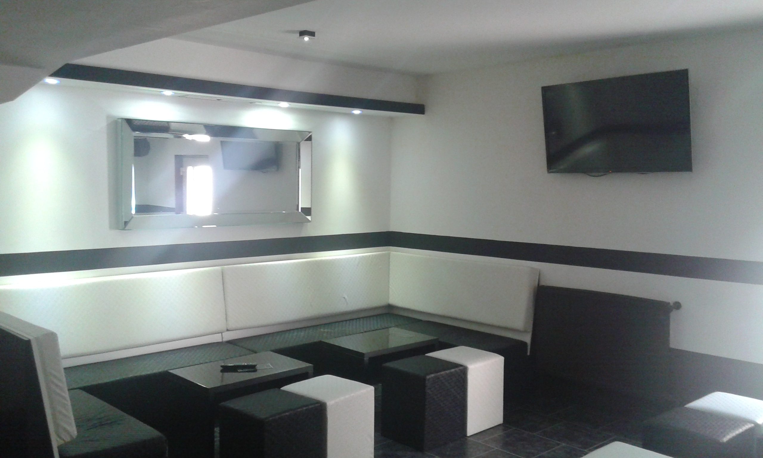 Night Bar Venecija Zagreb - completed interior photograph, view 2 (built 2010)